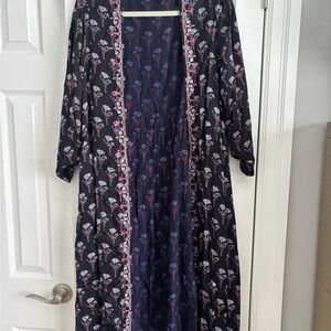 Floral Patterned Long Kimono- fits like a large/XL nice oversized look!